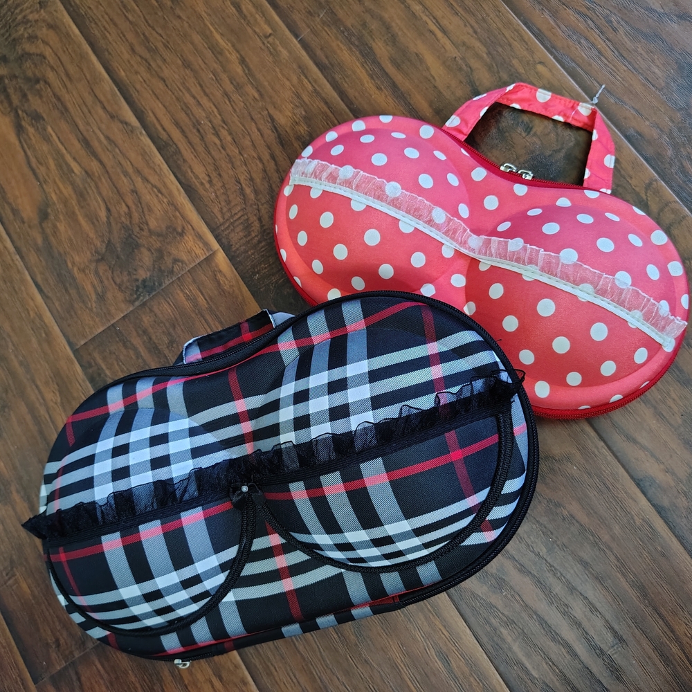 Retro Jacqueline Kent plaid bra travel case Bundle